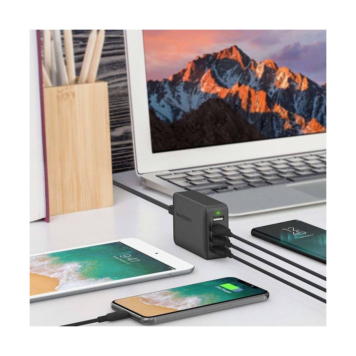 Amber strøm 4 port USB hub lader m. 40W i svart Mackabler Amber strøm 4 port USB hub lader m. 40W i svart Mackabler