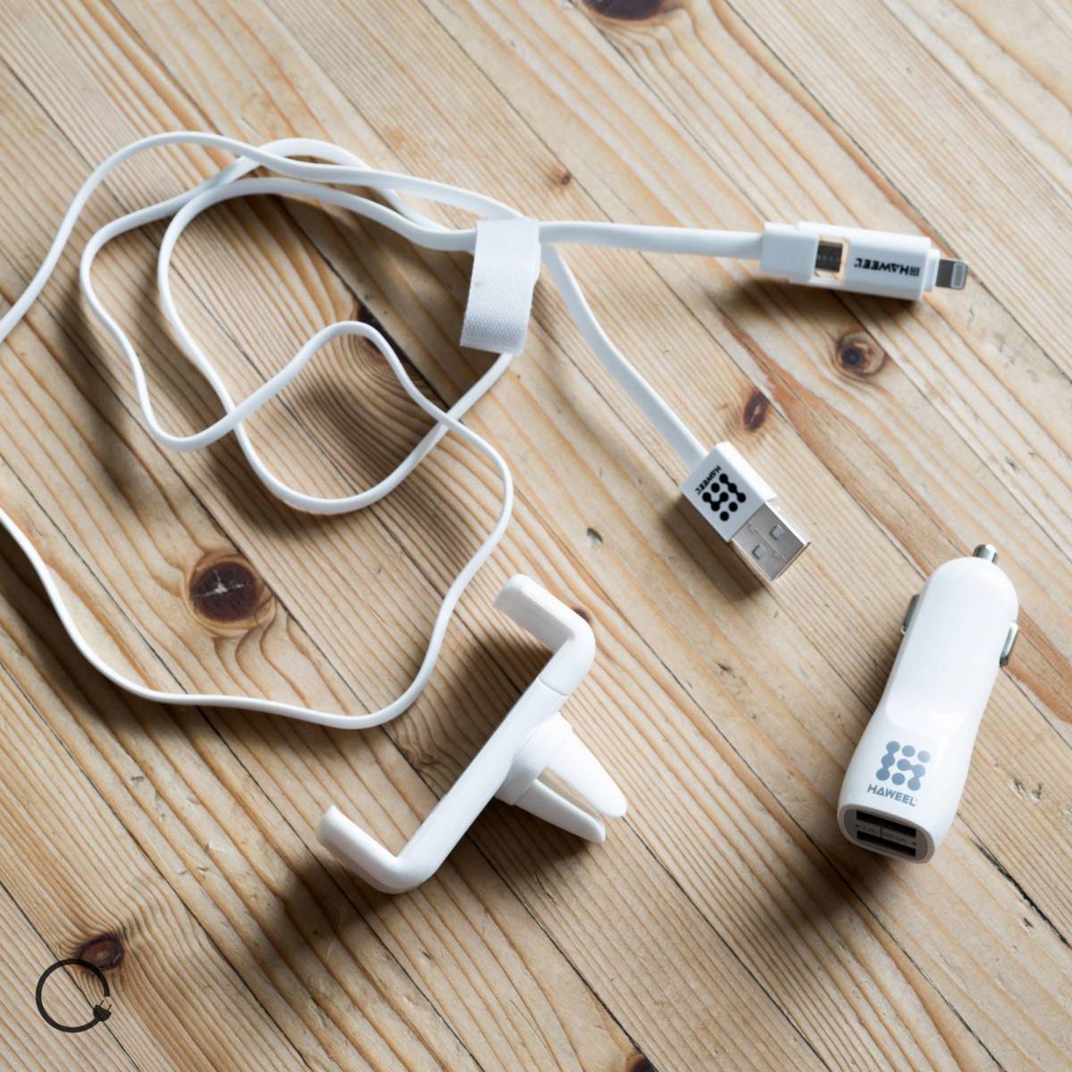 Bilpakke til iPhone med lader, kabel og holder Mackabler Bilpakke til iPhone med lader, kabel og holder Mackabler