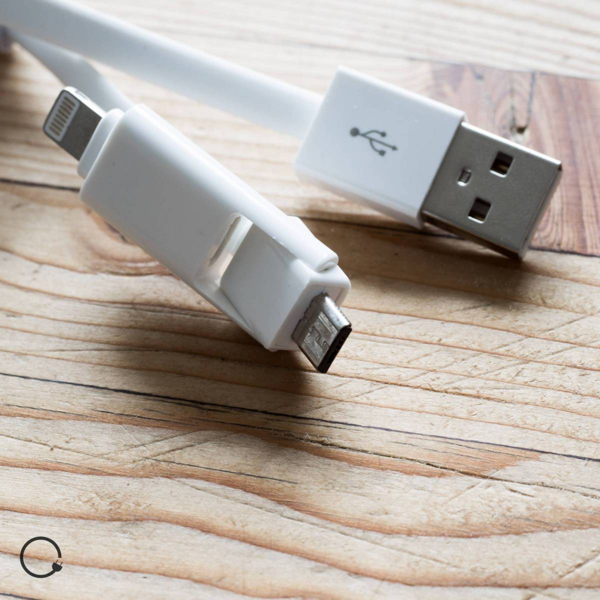 Bilpakke til iPhone med lader, kabel og holder Mackabler Bilpakke til iPhone med lader, kabel og holder Mackabler